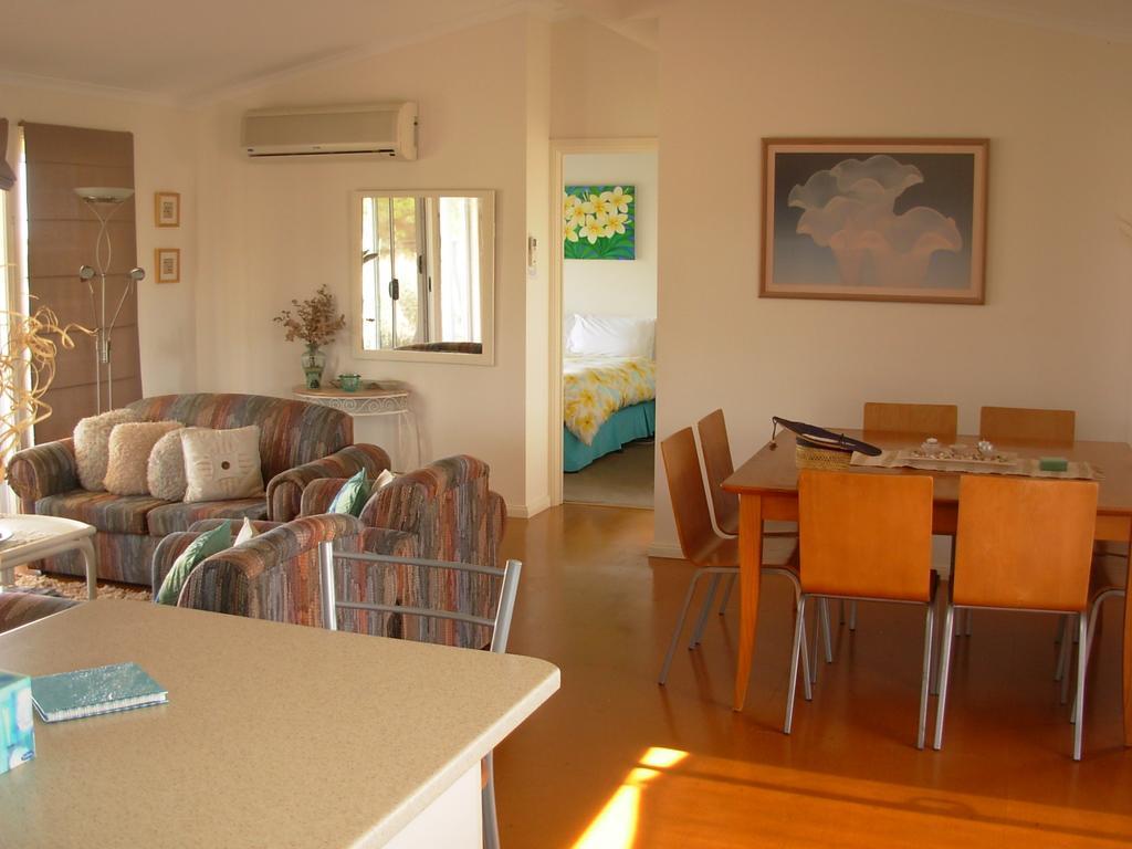 פורט אליוט Linger Longer Cottages חדר תמונה